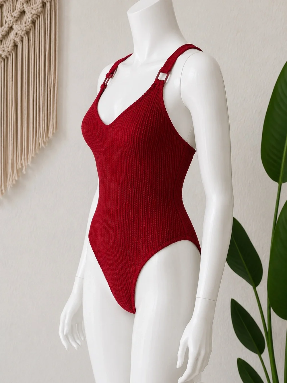 ✨ Old Navy Red Textured One Piece Swimsuit NWT Size M Resort Chic Style
